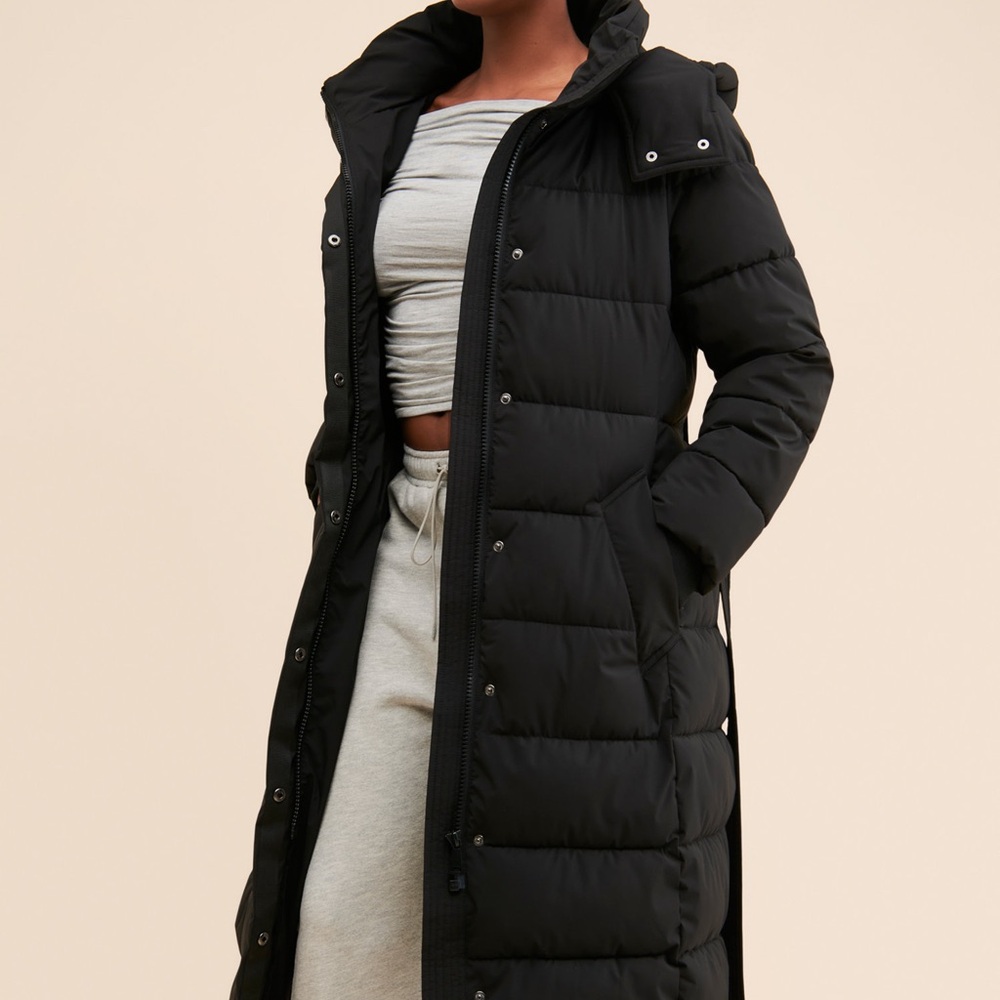 Spring Clearance NWT NVLT Hooded Long Black Puffer Women’s XS